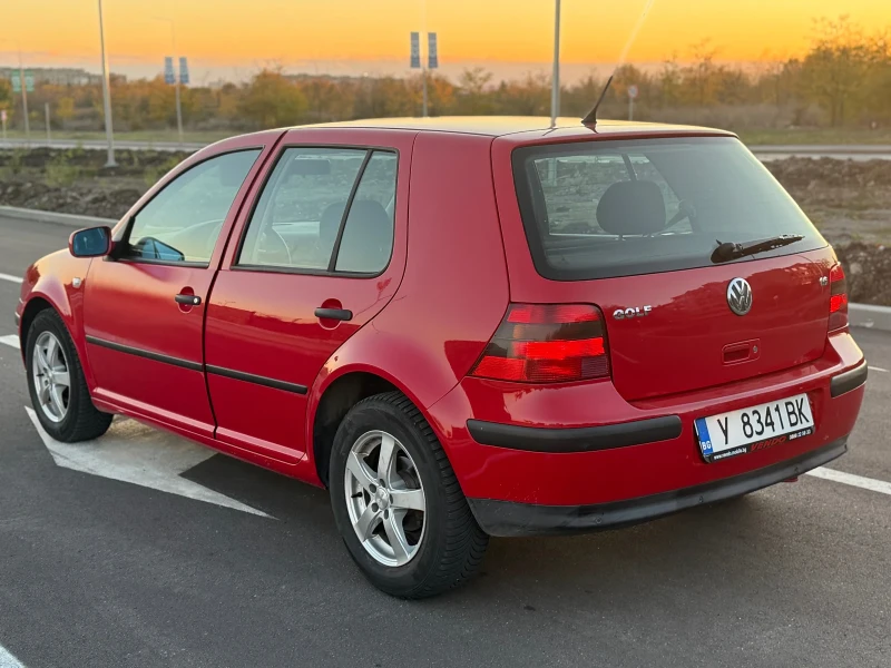 VW Golf 1.6 speshal , снимка 4 - Автомобили и джипове - 53013985