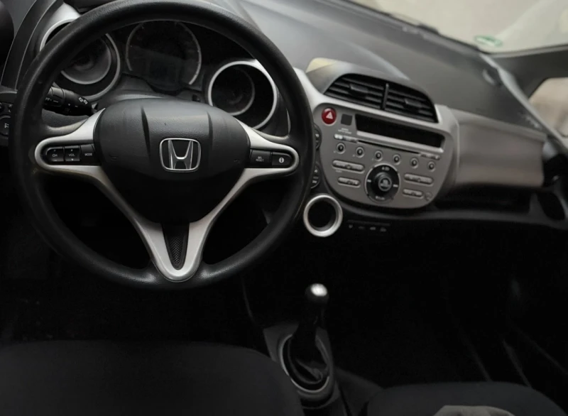 Honda Jazz 1, 4, снимка 4 - Автомобили и джипове - 53102603