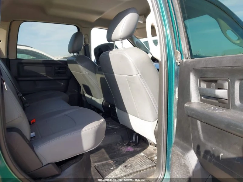 Dodge Avenger 3.6L V-6 DOHC, VVT, 305HP 4X2 Drive, снимка 14 - Автомобили и джипове - 53203920