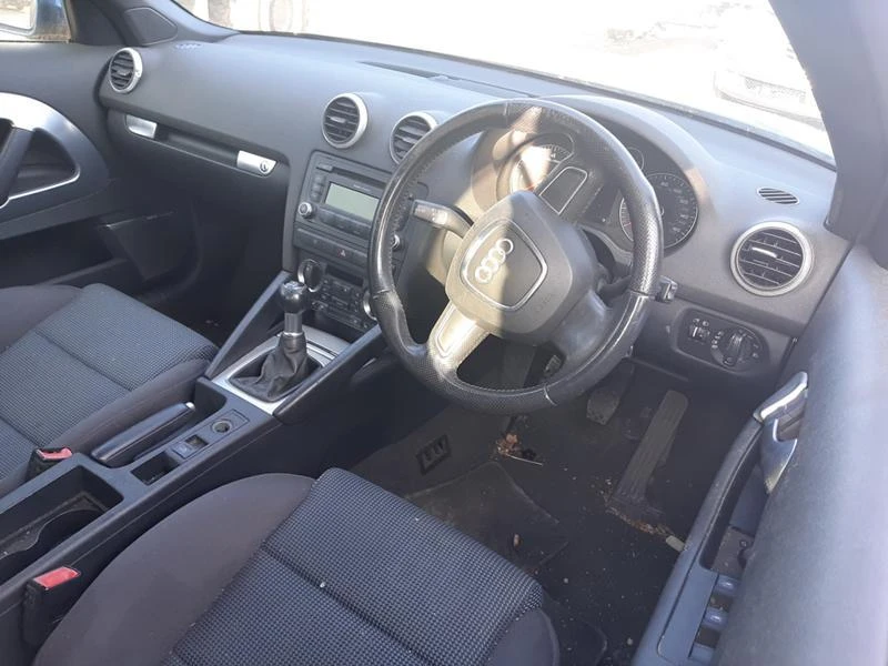 Audi A3 2.0 tfsi, снимка 8 - Автомобили и джипове - 34855610