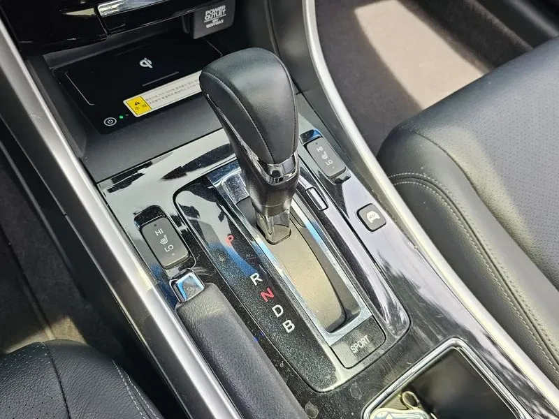 Honda Accord 2.0 Hybrid 9Th Generation, снимка 9 - Автомобили и джипове - 55841983