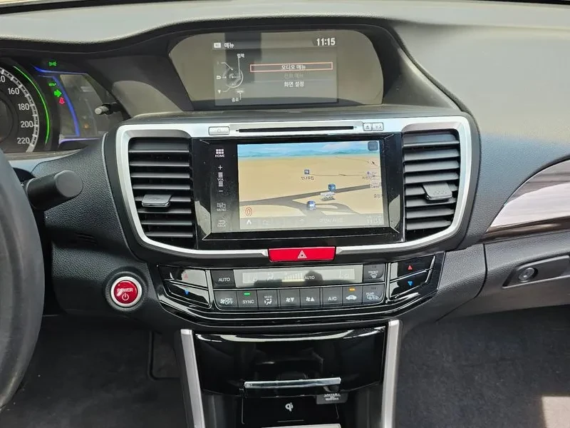 Honda Accord 2.0 Hybrid 9Th Generation, снимка 13 - Автомобили и джипове - 55841983