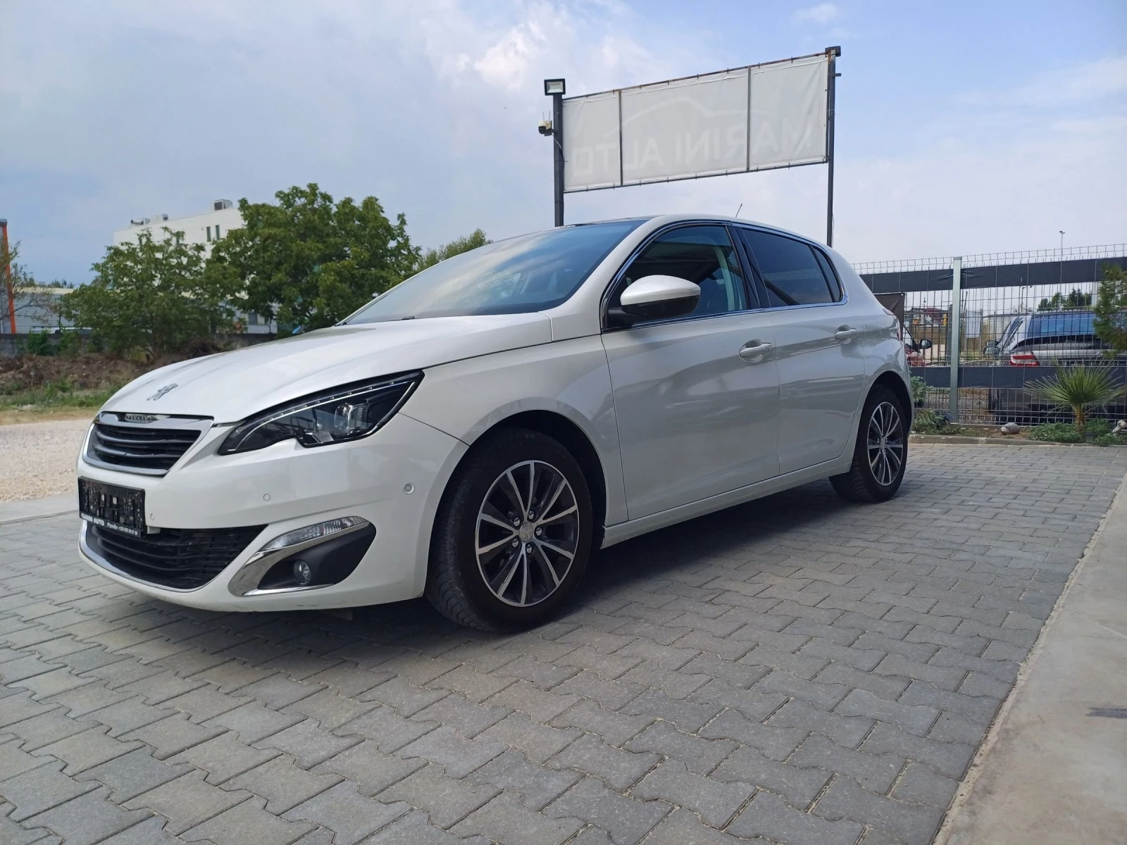 Peugeot 308 1.6 * * * Euro6b * * * panorama * * * facelift - изображение 4