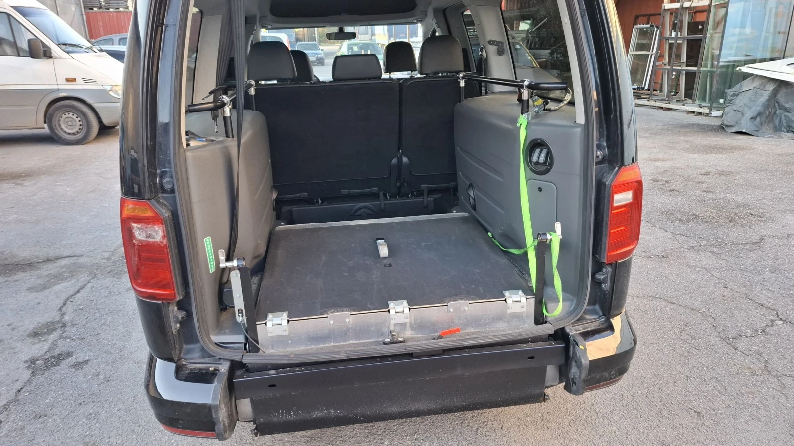 VW Caddy Инвалидна рампа - изображение 5