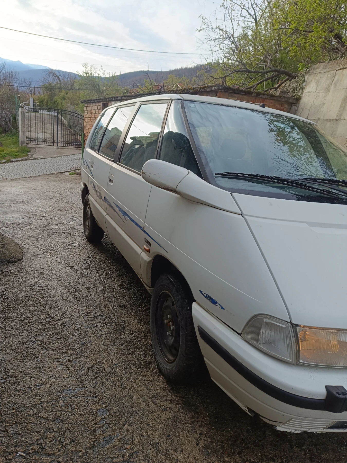 Renault Espace 2.2i 4x4 - изображение 2