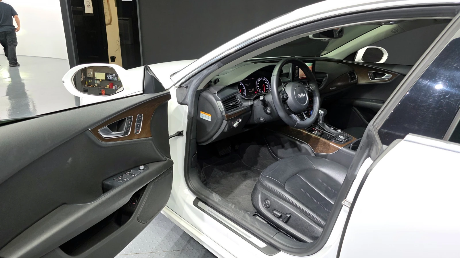 Audi A7 3.0 TDI Quattro Dynamic 4G - изображение 10