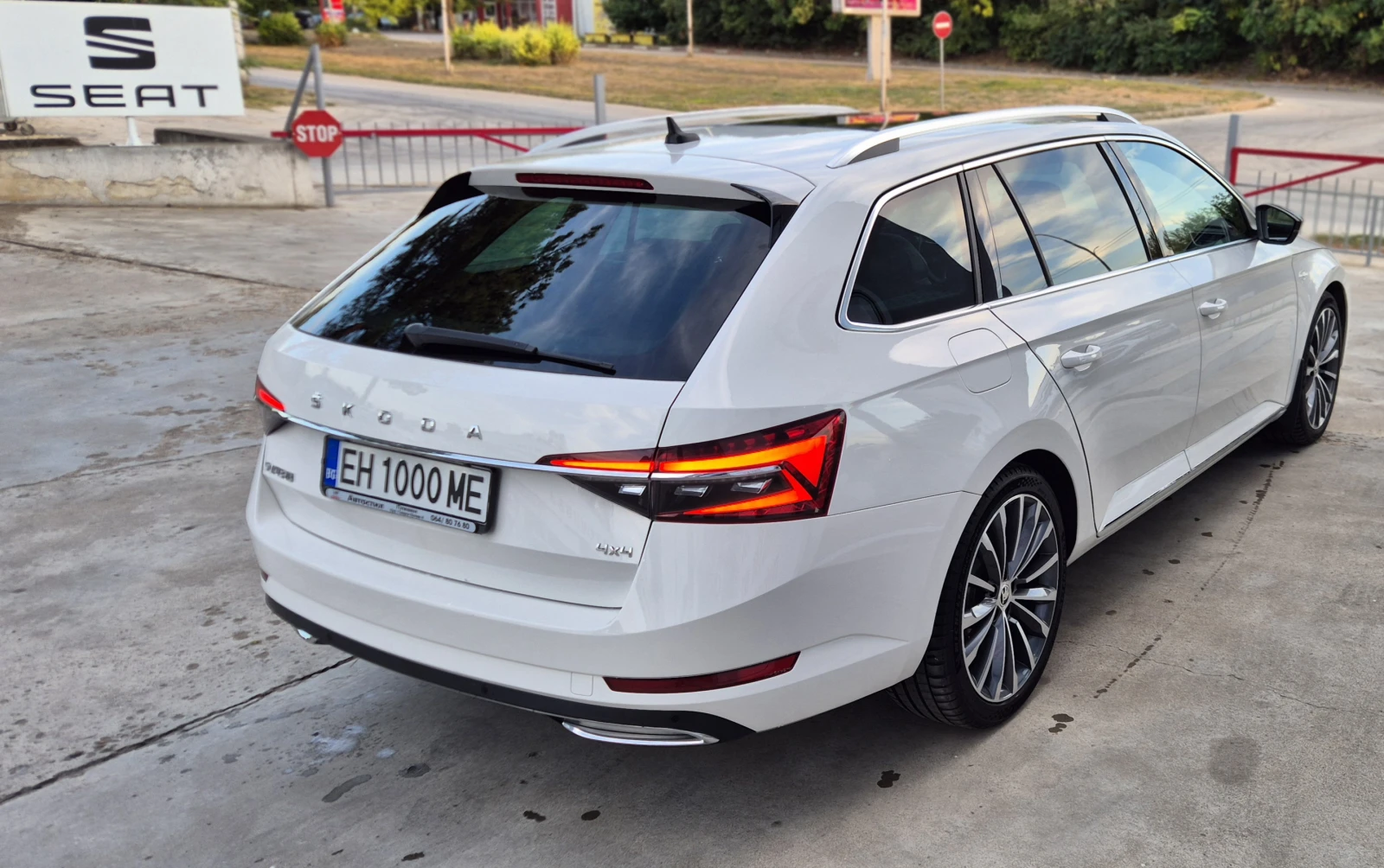 Skoda Superb Laurin & Klement Facelift 19Ок.с. 4х4 - изображение 4