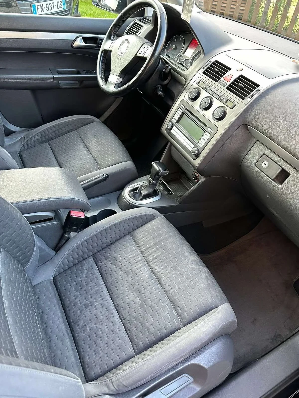 VW Touran 2.0TDI DSG 6+ 1 | Mobile.bg   14