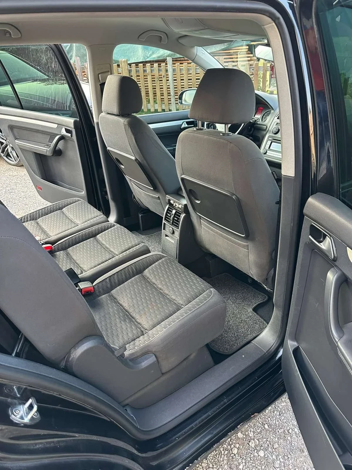 VW Touran 2.0TDI DSG 6+ 1 | Mobile.bg   15