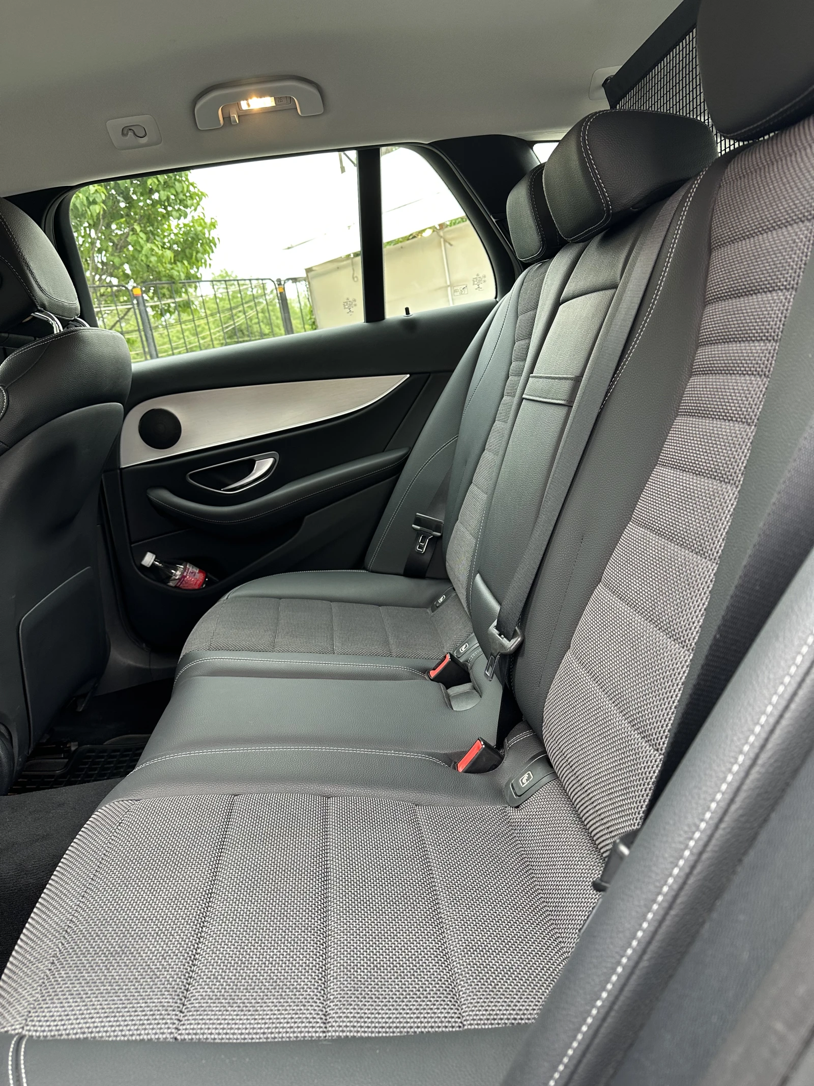 Mercedes-Benz E 300 de PHEV, снимка 9 - Автомобили и джипове - 52120231