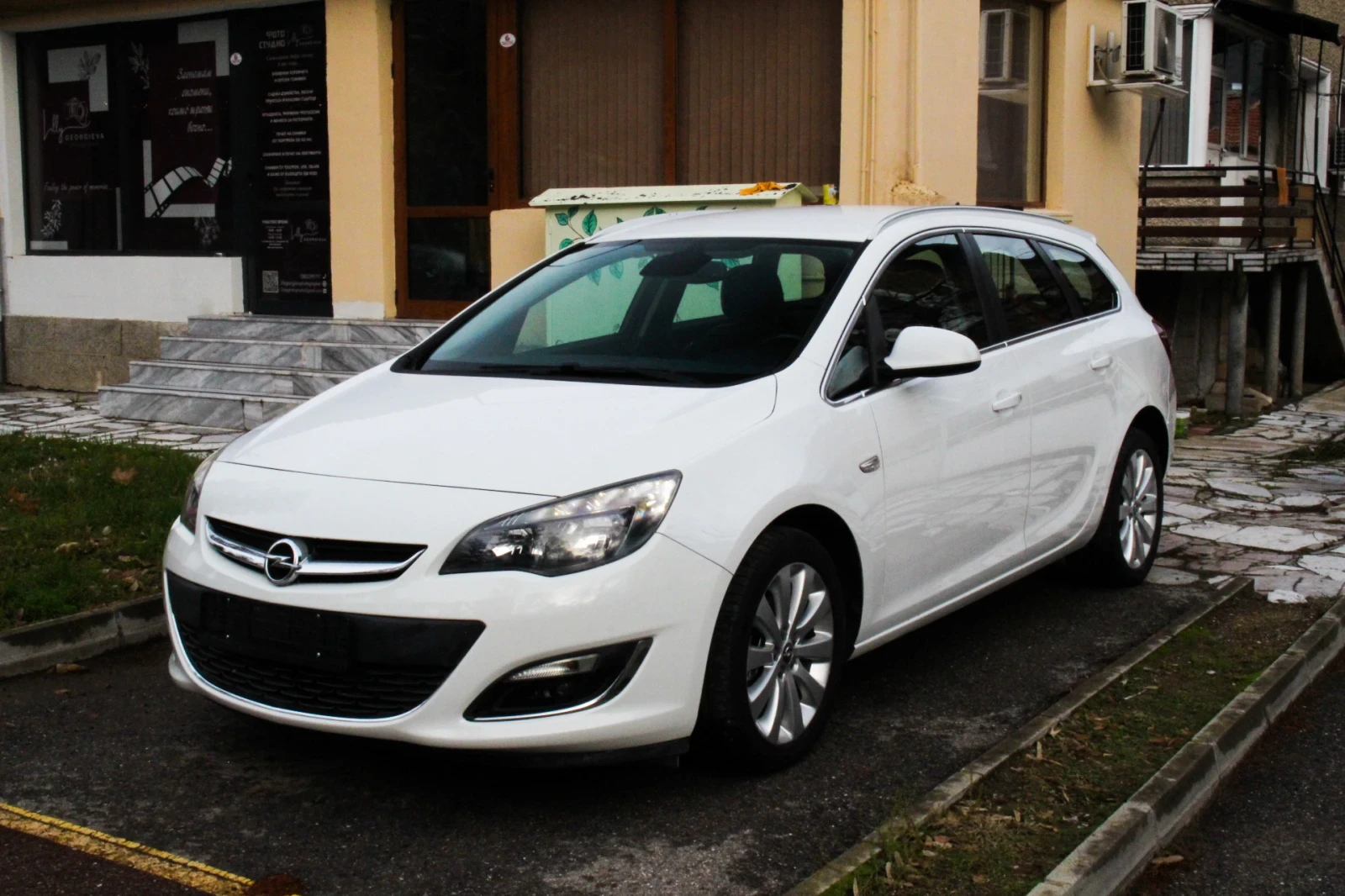 Opel Astra 1.4 T LPG - изображение 2
