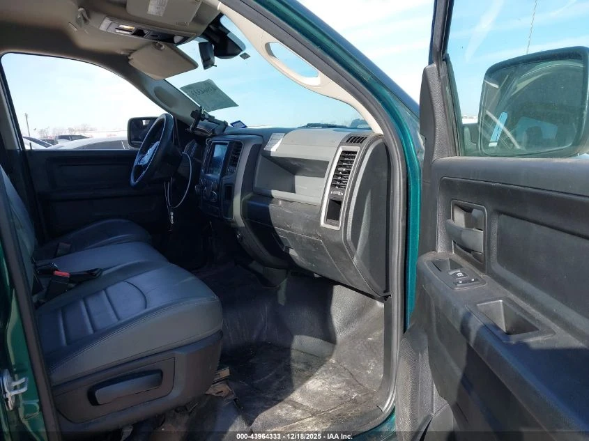 Dodge Avenger 3.6L V-6 DOHC, VVT, 305HP 4X2 Drive | Mobile.bg � ����������� 11