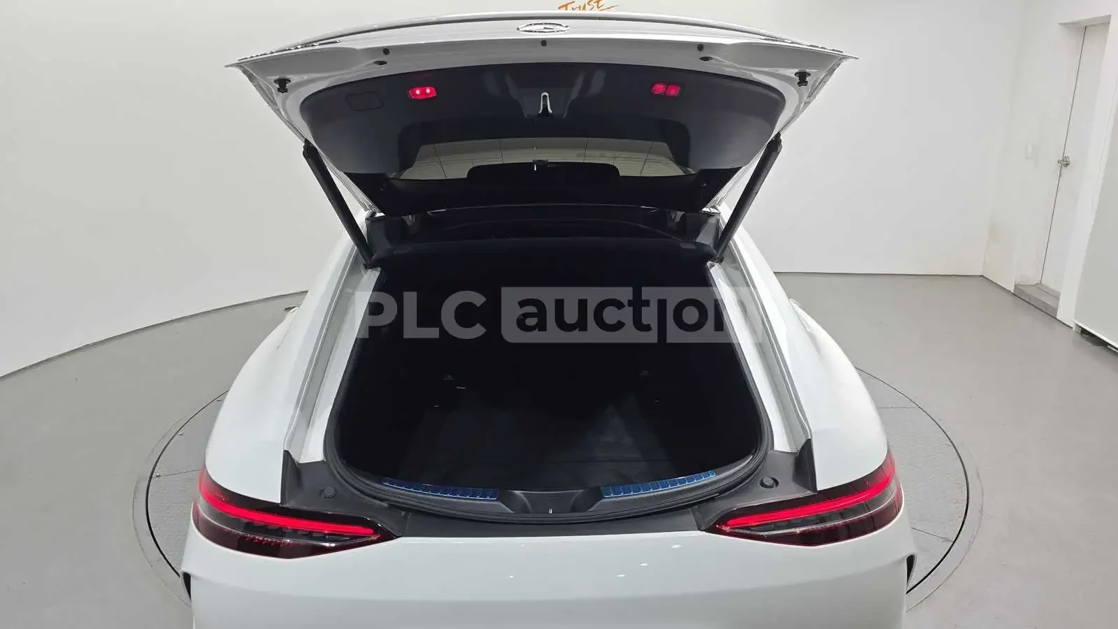 Mercedes-Benz GT GT43, снимка 9 - Автомобили и джипове - 54044333