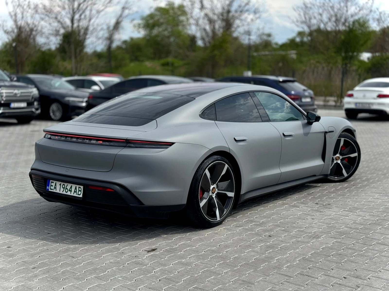 Porsche Taycan 4S* Готов Лизинг* , снимка 7 - Автомобили и джипове - 54383554