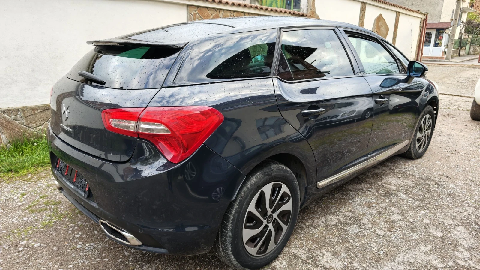 DS DS 5 1.6hdi, снимка 4 - Автомобили и джипове - 54639402