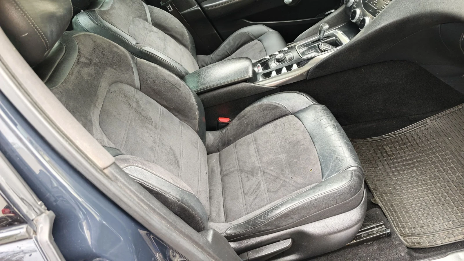 DS DS 5 1.6hdi, снимка 8 - Автомобили и джипове - 54639402
