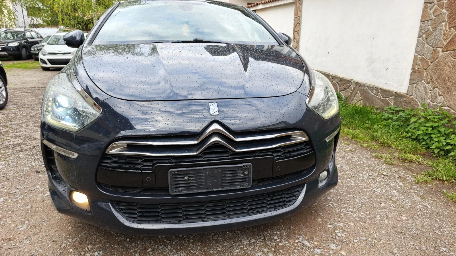DS DS 5 1.6hdi, снимка 2 - Автомобили и джипове - 54639402