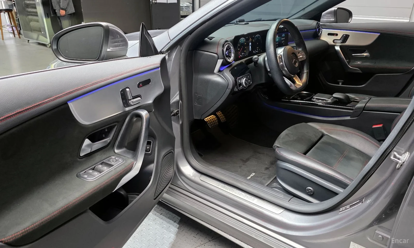 Mercedes-Benz CLA 250 4MATIC, снимка 11 - Автомобили и джипове - 55048969