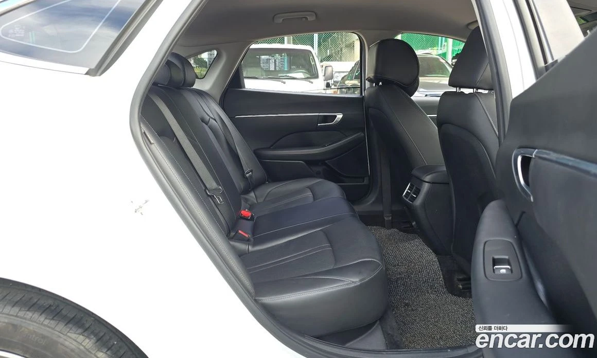 Hyundai Sonata 2.0 LPG(rental car) Style, снимка 12 - Автомобили и джипове - 55676647