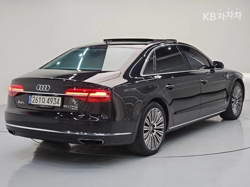 Audi A8 60 TFSI LWB * FIRST CLASS* EKPAHИ FULL, снимка 2 - Автомобили и джипове - 55778049
