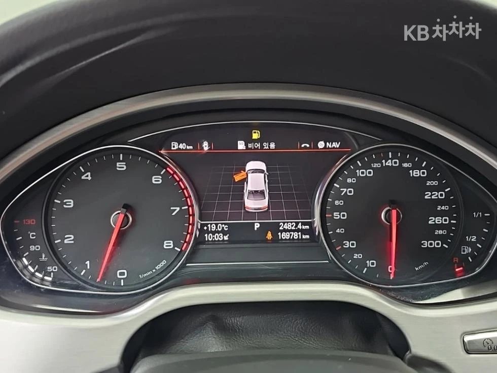 Audi A8 60 TFSI LWB * FIRST CLASS* EKPAHИ FULL, снимка 9 - Автомобили и джипове - 55778049