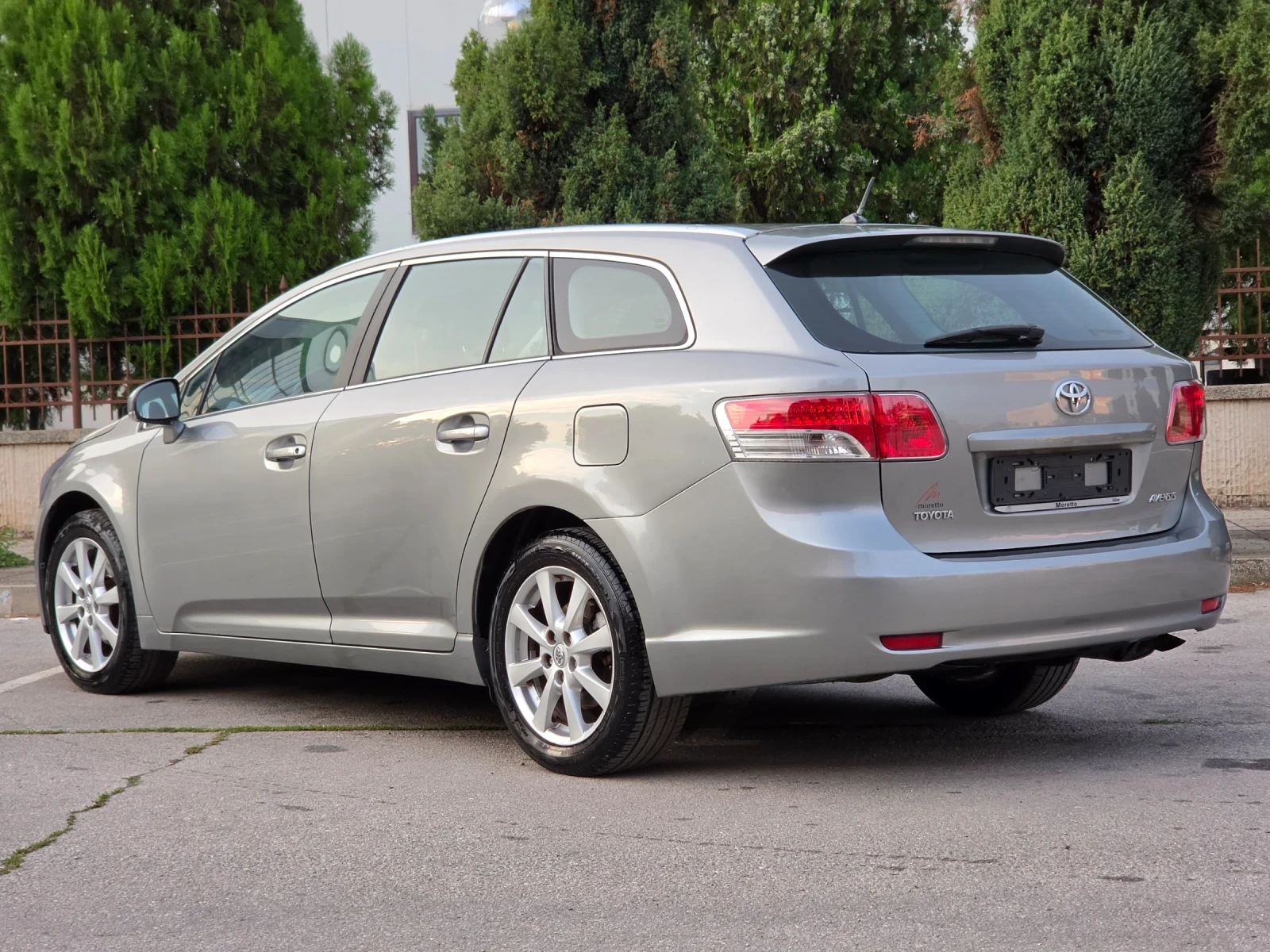 Toyota Avensis 1.8i 147hp * КЛИМАТРОНИК * ИТАЛИЯ * EURO 5 * , снимка 10 - Автомобили и джипове - 55837838