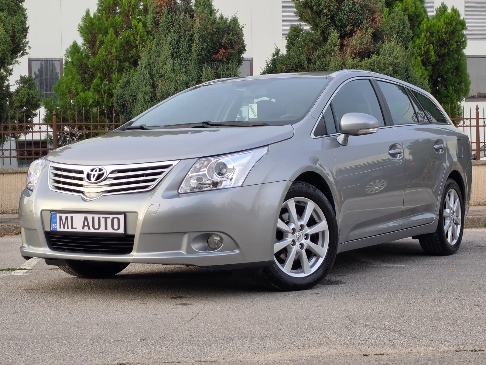 Toyota Avensis 1.8i 147hp * КЛИМАТРОНИК * ИТАЛИЯ * EURO 5 * , снимка 11 - Автомобили и джипове - 55837838