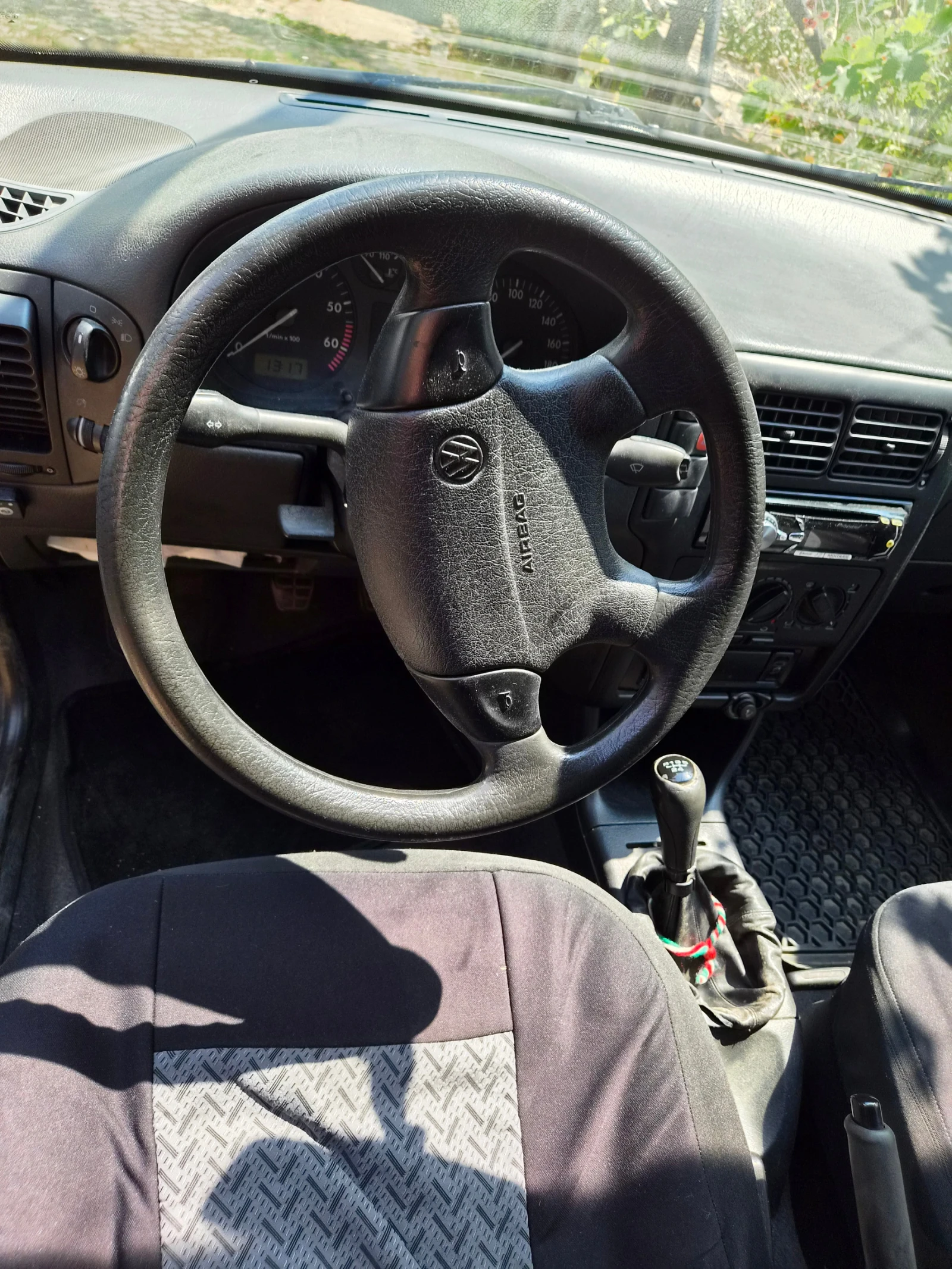 VW Polo, снимка 6 - Автомобили и джипове - 56104695