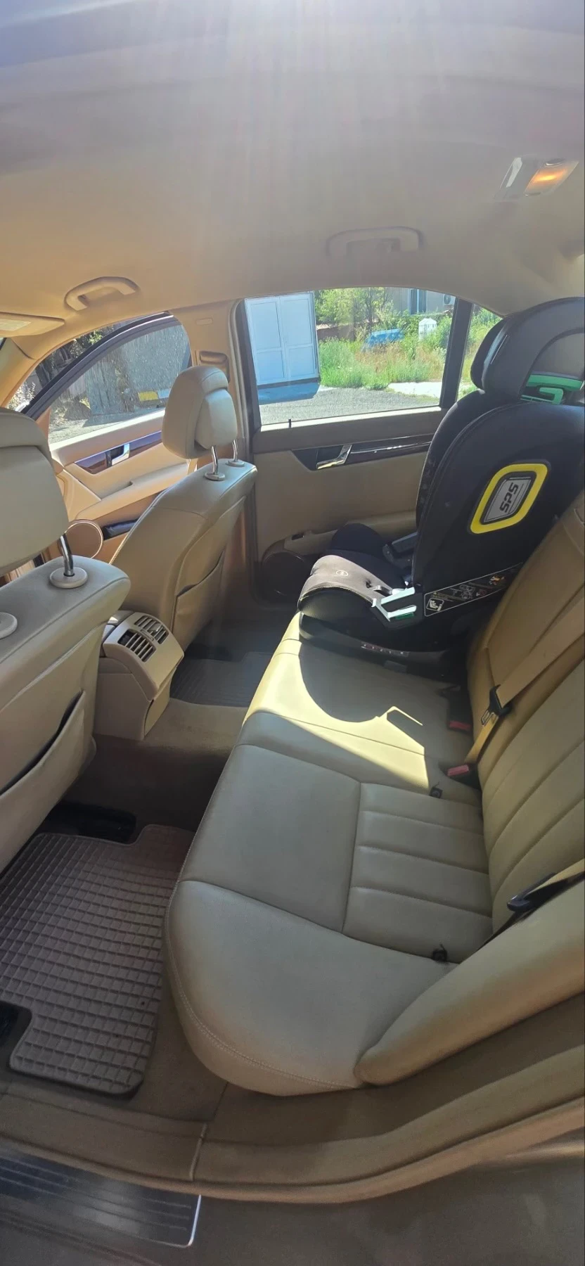 Mercedes-Benz C 220, снимка 2 - Автомобили и джипове - 56128227