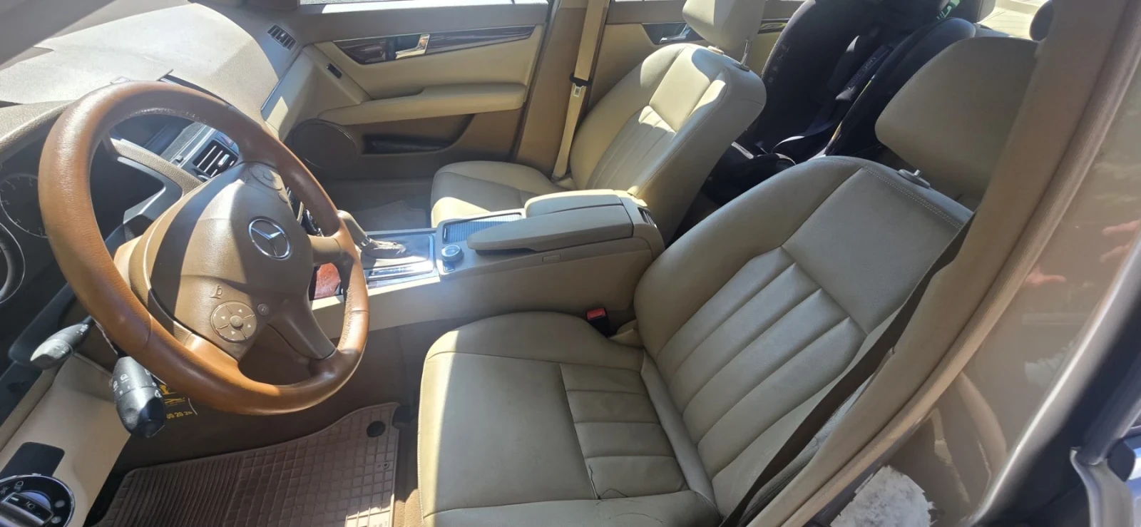 Mercedes-Benz C 220, снимка 3 - Автомобили и джипове - 56128227