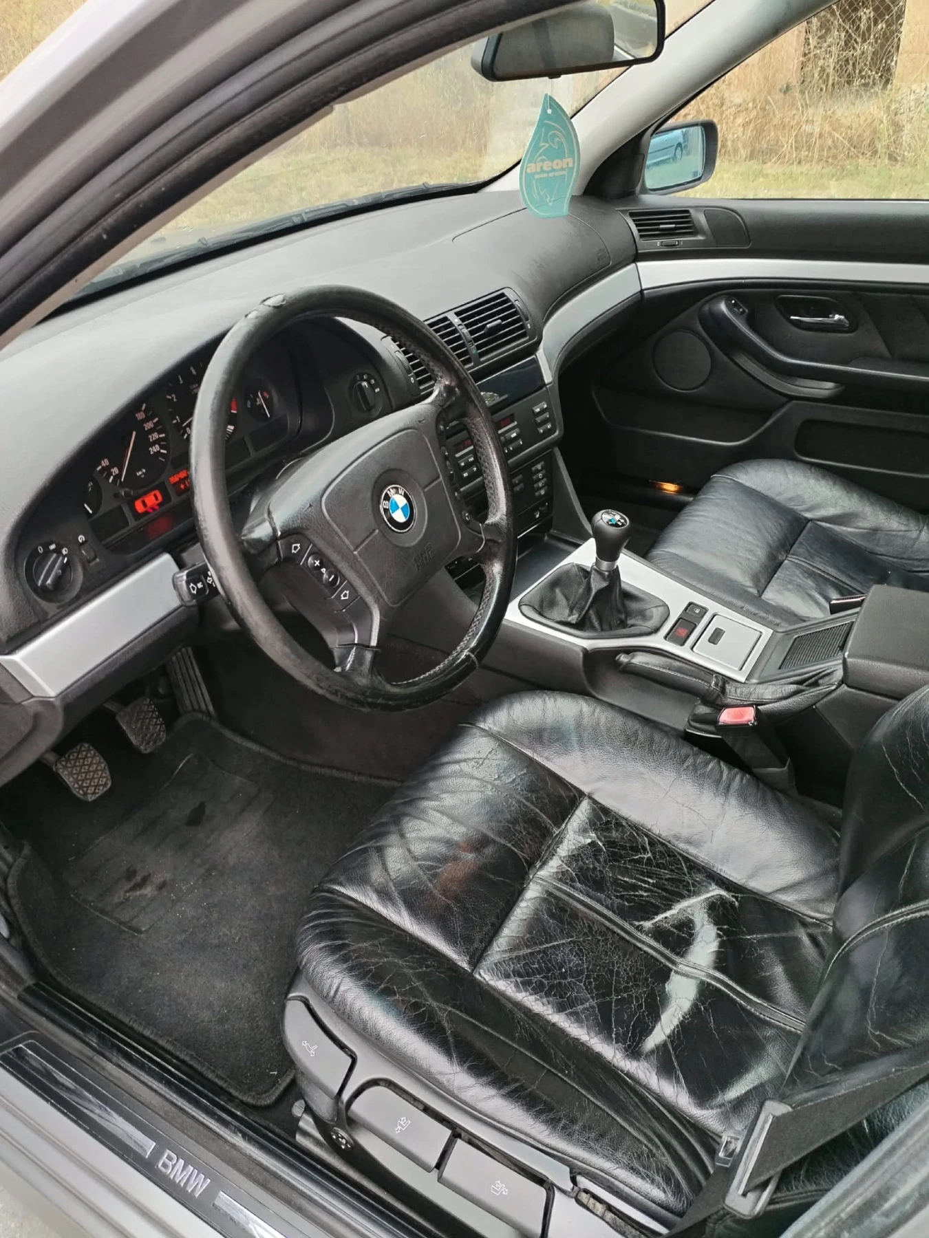 BMW 523, снимка 7 - Автомобили и джипове - 56198742