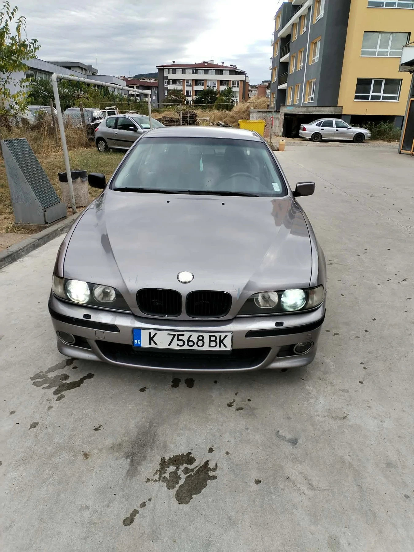 BMW 523, снимка 2 - Автомобили и джипове - 56198742