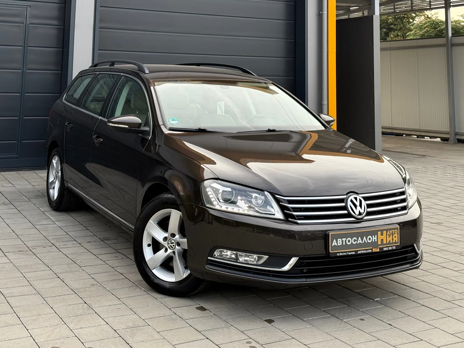 VW Passat 2.0TDI * LED* NAVI* , снимка 3 - Автомобили и джипове - 56224205