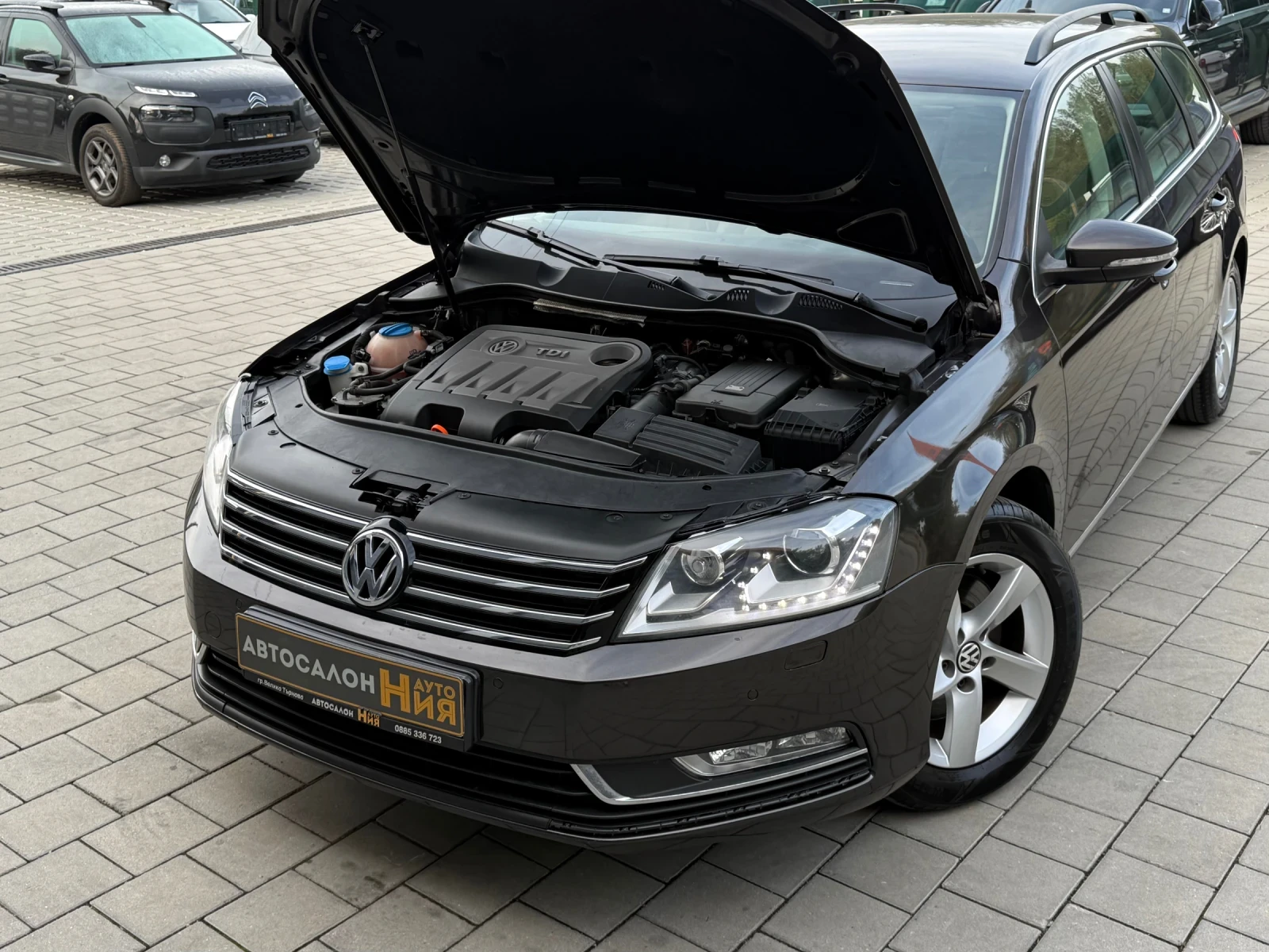 VW Passat 2.0TDI * LED* NAVI* , снимка 12 - Автомобили и джипове - 56224205