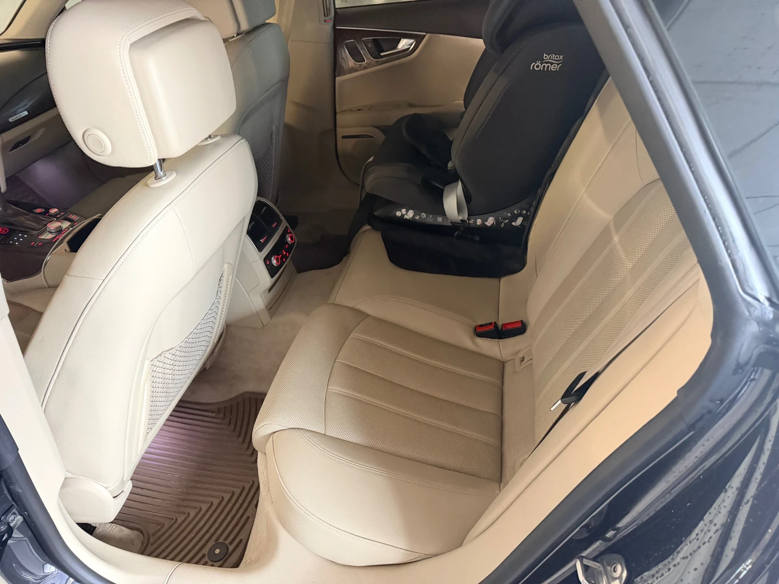 Audi A7 3.0 tfsi, снимка 11 - Автомобили и джипове - 56331869