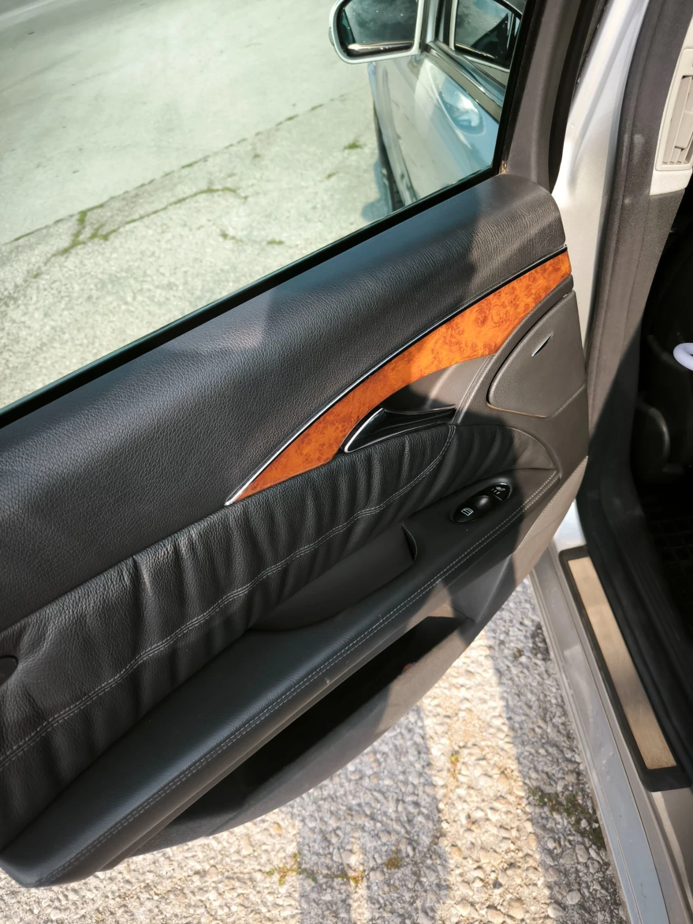Mercedes-Benz E 320, снимка 10 - Автомобили и джипове - 56553740