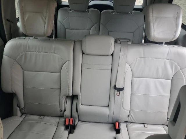 Mercedes-Benz GL 450 4MATIC* КОжа* Нави* Подгрев* CARFAX, снимка 10 - Автомобили и джипове - 52738857