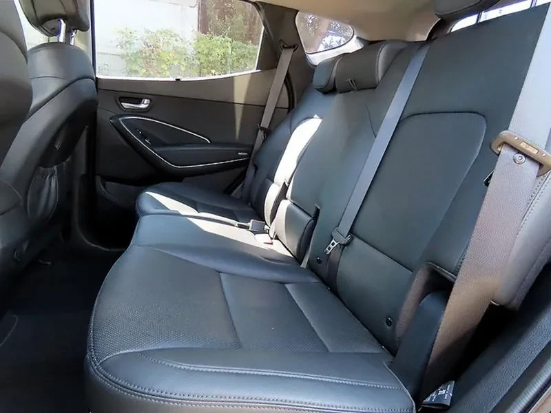 Hyundai Santa fe Diesel 2.0 2Wd Premium, снимка 6 - Автомобили и джипове - 56304091