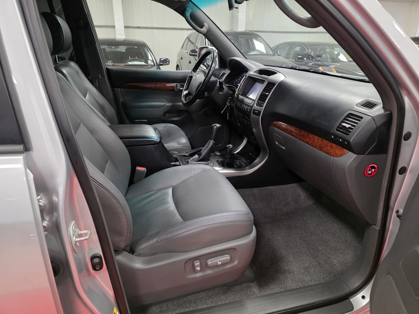 Toyota Land cruiser 120 | 3.0 D-4D 166 | D5 | TOP, снимка 12 - Автомобили и джипове - 53918930