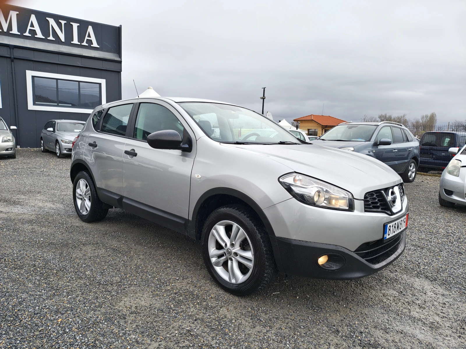 Nissan Qashqai 1.5 DCI, снимка 2 - Автомобили и джипове - 54007045