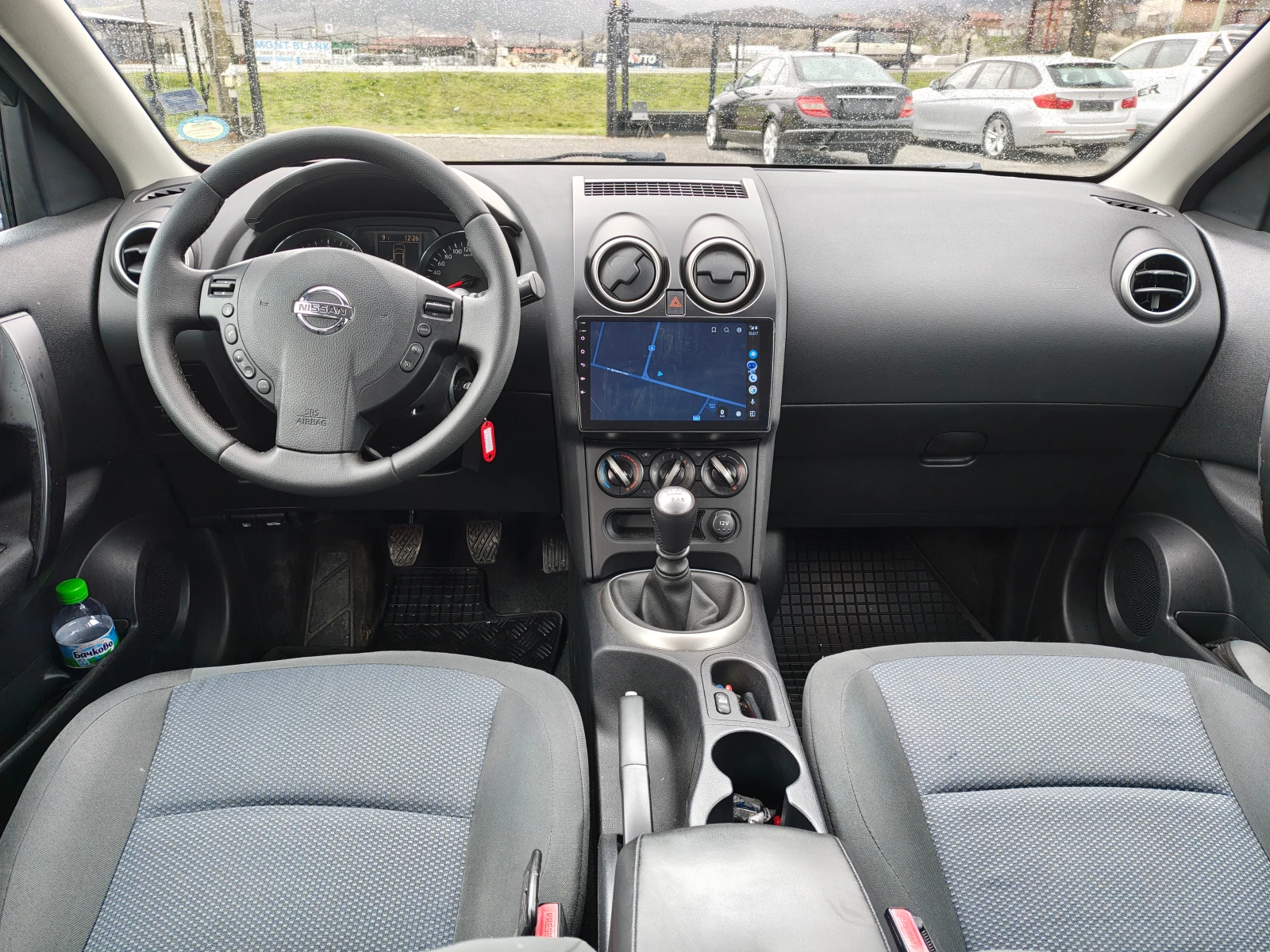Nissan Qashqai 1.5 DCI, снимка 13 - Автомобили и джипове - 54007045
