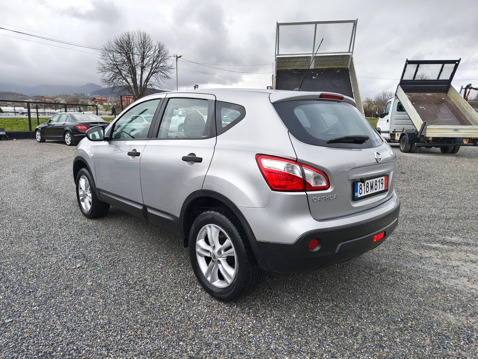 Nissan Qashqai 1.5 DCI, снимка 6 - Автомобили и джипове - 54007045