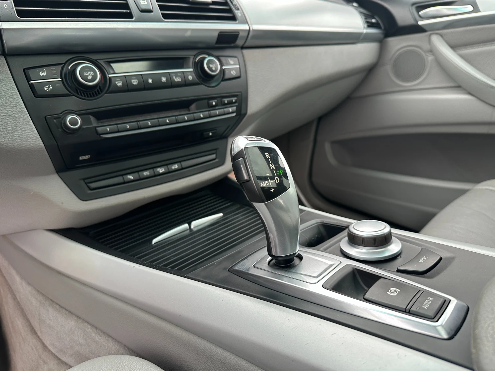 BMW X5 3.0SD 286к.с. /ШВЕЙЦАРИЯ/ 7 Места, снимка 13 - Автомобили и джипове - 54234688