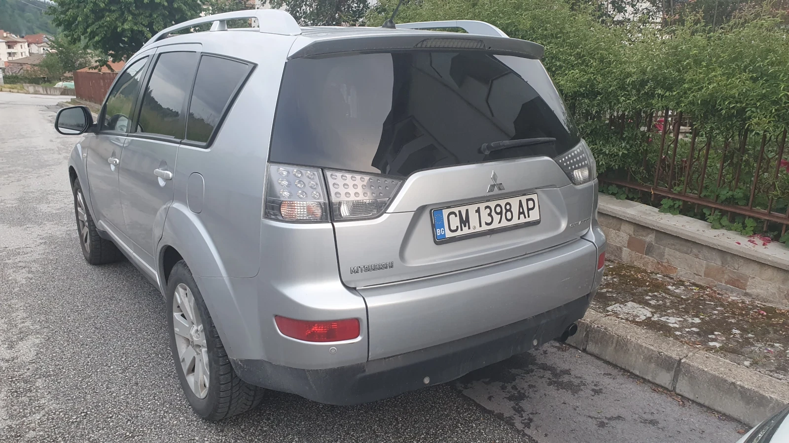 Mitsubishi Outlander, снимка 6 - Автомобили и джипове - 54825163