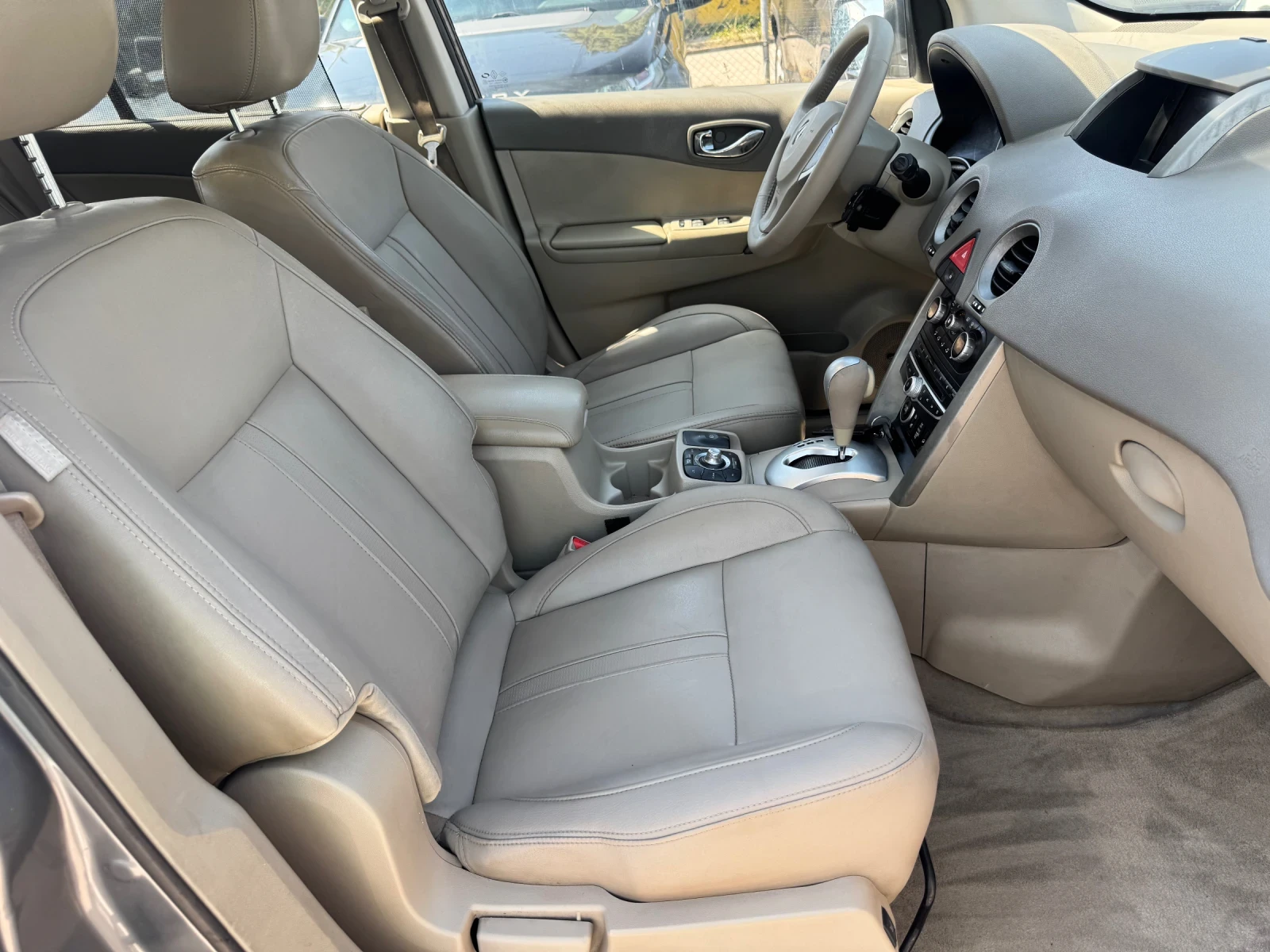 Renault Koleos ПАНОРАМА* КОЖА* NAVI* 2.0dci 4x4 150hp* ЛИЗИНГ, снимка 15 - Автомобили и джипове - 55570574
