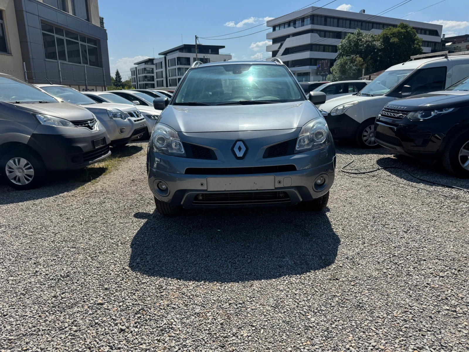 Renault Koleos ПАНОРАМА* КОЖА* NAVI* 2.0dci 4x4 150hp* ЛИЗИНГ, снимка 13 - Автомобили и джипове - 55570574