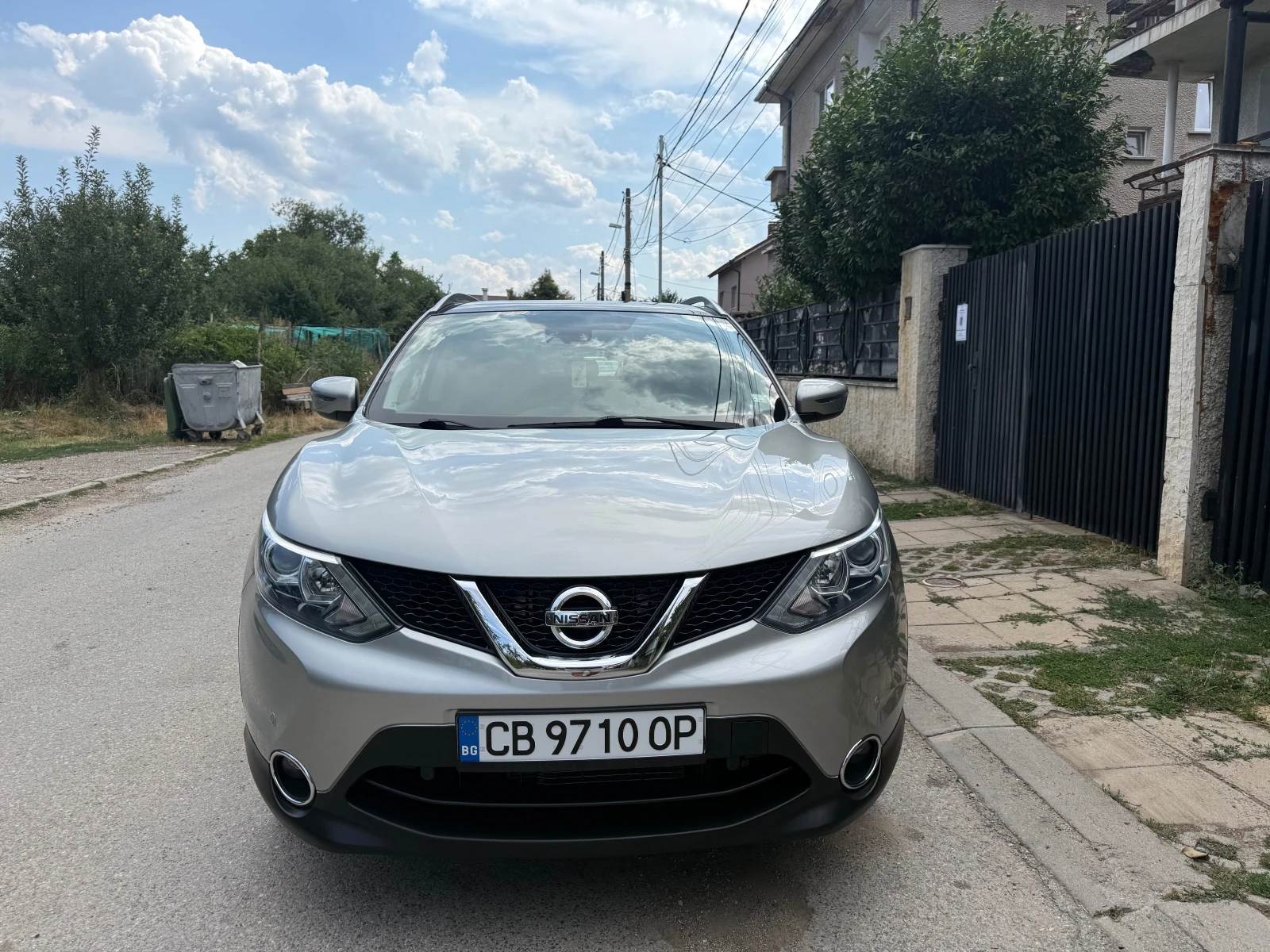 Nissan Qashqai PANORAMA-KAMERA-PARKTRONIK, снимка 2 - Автомобили и джипове - 55808593