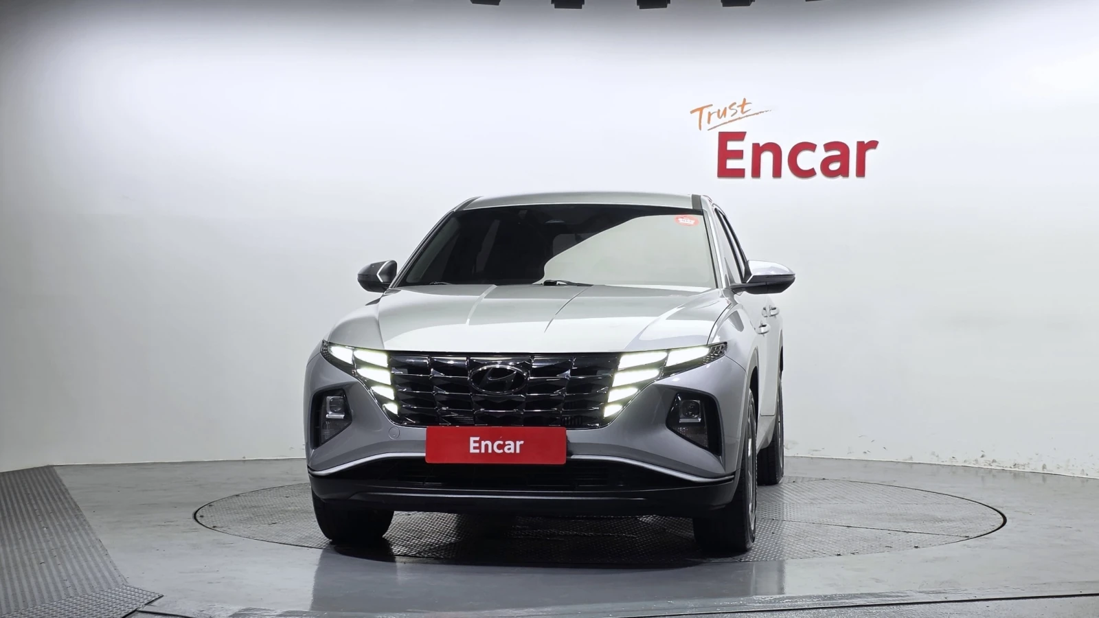 Hyundai Tucson Diesel 2.0 2WD Modern| Подгрев| Обдухване| , снимка 3 - Автомобили и джипове - 56023428