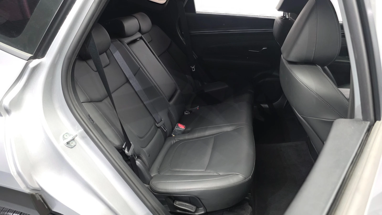 Hyundai Tucson Diesel 2.0 2WD Modern| Подгрев| Обдухване| , снимка 11 - Автомобили и джипове - 56023428