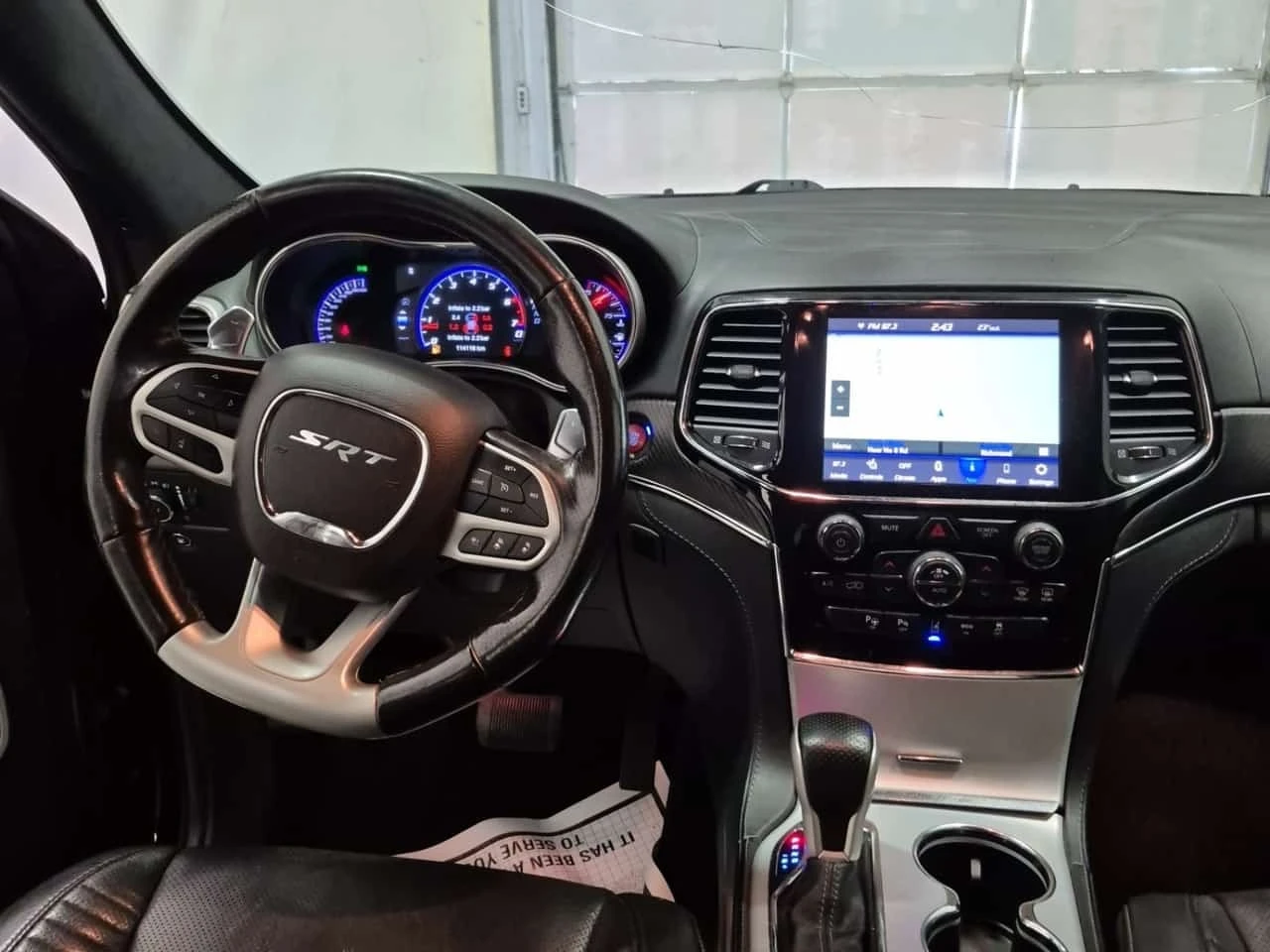 Jeep Grand cherokee * SRT * АВТОКРЕДИТ БЕЗ ПЪРВОНАЧАЛНА ВНОСКА* , снимка 10 - Автомобили и джипове - 56189542